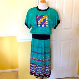 Vintage Green & Black Silk ART Deco Pleated Dress